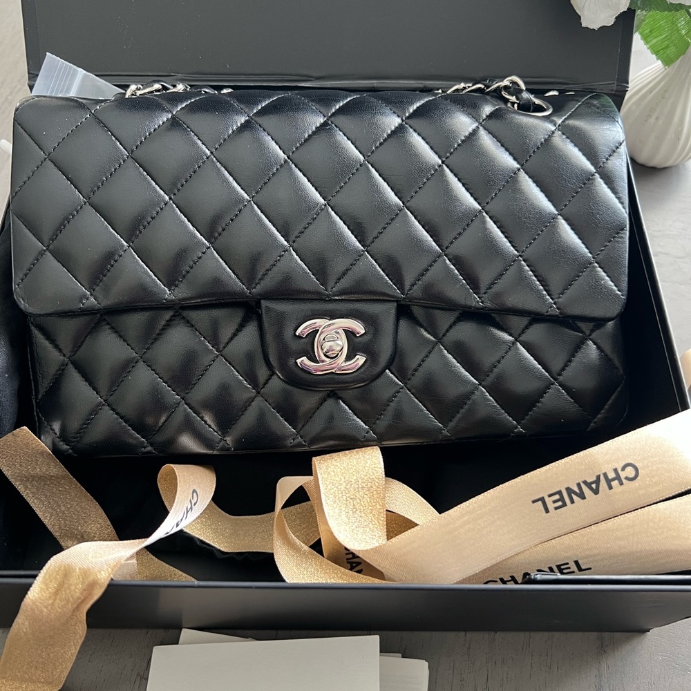 🔥Chanel double flap classic Quilted medium silver hardware 😍❤️